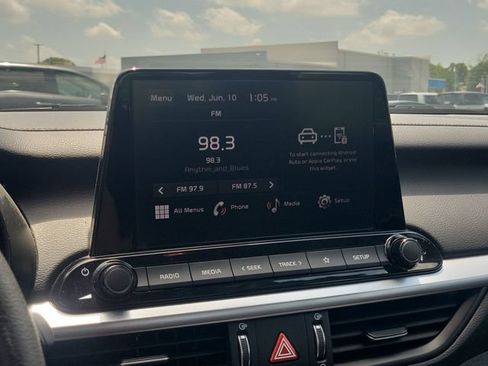 Used 2023 Kia Forte LXS w/ LXS Technology Package FWD image 22