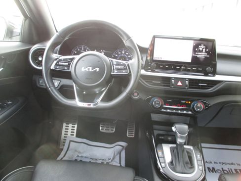 Used 2024 Kia Forte GT-Line w/ GT-Line Premium Package image 10