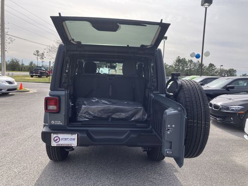 New 2026 Jeep Wrangler Sport image 29