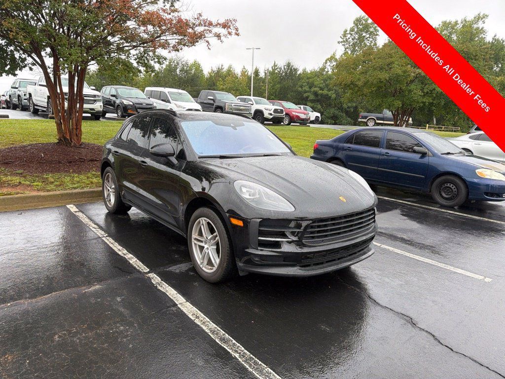 Used 2020 Porsche Macan AWD/4WD image 1