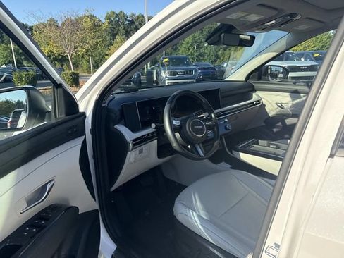Used 2026 Hyundai Tucson Limited AWD/4WD image 4