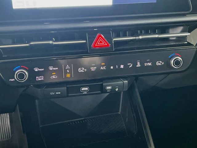 New 2026 Kia Niro Wind FWD image 16