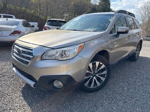 Used 2015 Subaru Outback 2.5i Limited image 1
