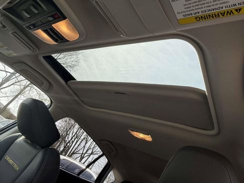 Used 2021 Subaru Crosstrek 2.5i Sport w/ Moonroof Package image 30