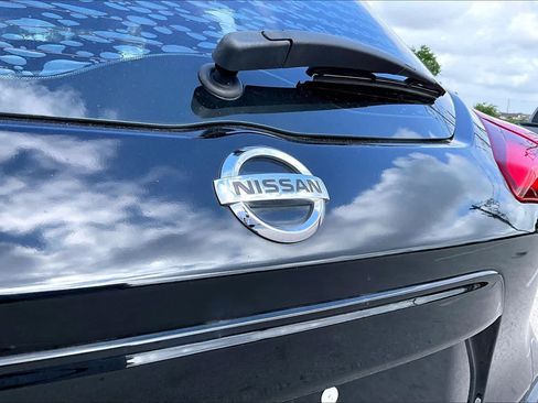 Used 2019 Nissan Kicks S FWD image 31