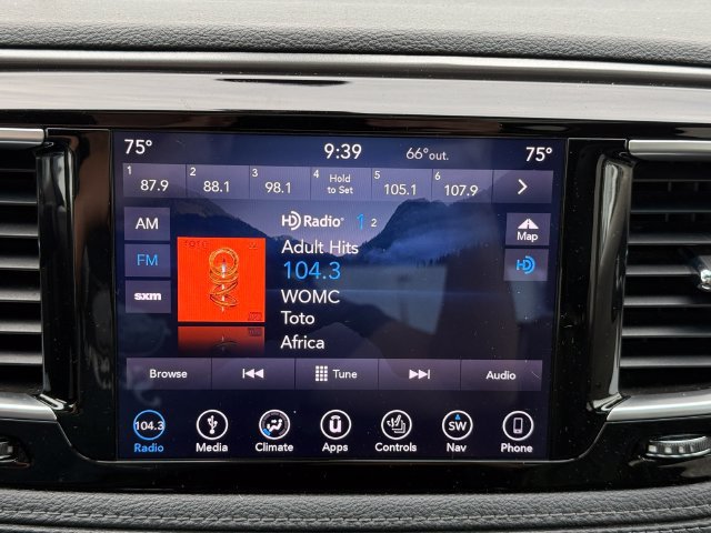 Used 2019 Chrysler Pacifica Limited FWD image 13