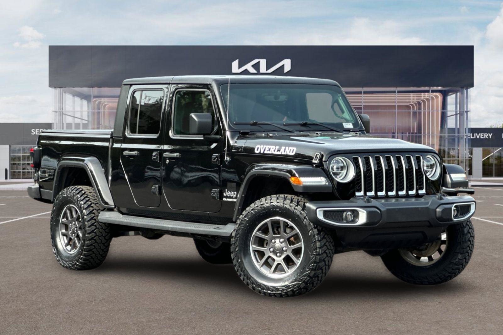 Used 2020 Jeep Gladiator Overland AWD/4WD image 2