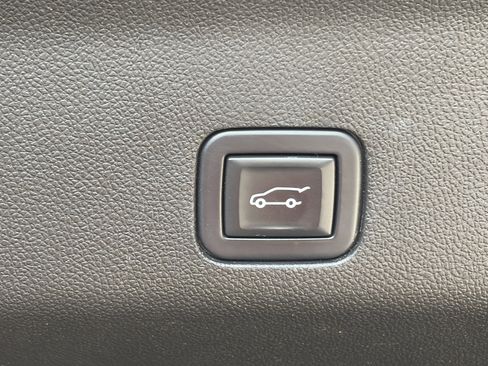 Certified 2021 Chevrolet Tahoe RST w/ Luxury Package image 17