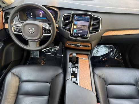 Used 2023 Volvo XC90 T8 Plus w/ Protection Package Premier image 14