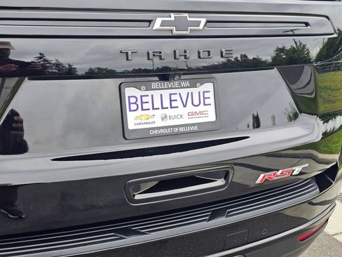 Used 2024 Chevrolet Tahoe RST w/ Luxury Package AWD/4WD image 15