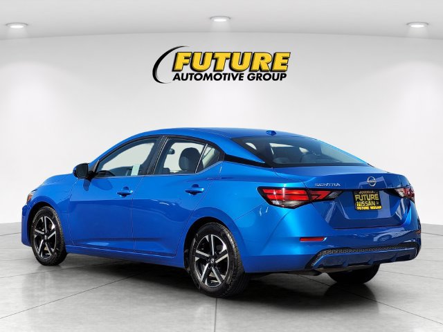 Certified 2025 Nissan Sentra SV FWD image 7