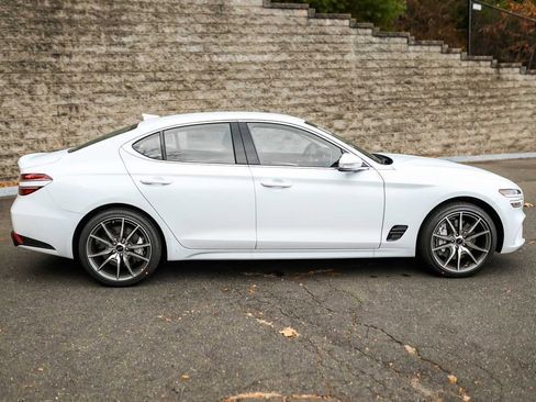 New 2026 Genesis G70 2.5T image 2