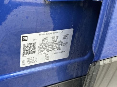 Used 2023 Cadillac XT4 Premium Luxury w/ Driver Assist Package image 31