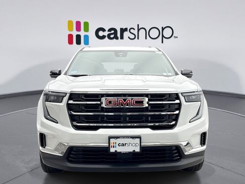 Used 2025 GMC Acadia Elevation image 8