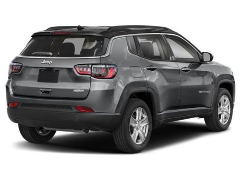 Used 2022 Jeep Compass Altitude image 2