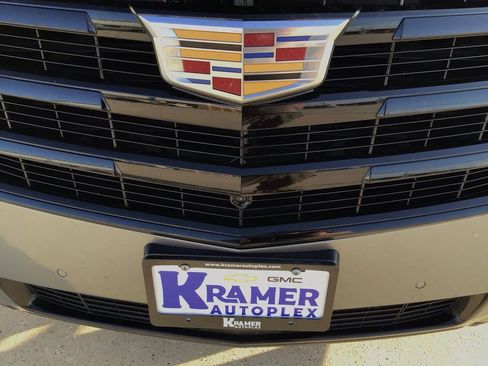 Used 2019 Cadillac Escalade Premium Luxury w/ Escalade Sport Edition image 32