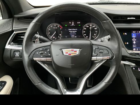 Used 2020 Cadillac XT6 Sport AWD/4WD image 3