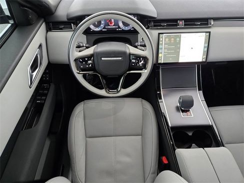 Used 2024 Land Rover Range Rover Velar Dynamic SE image 12