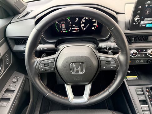 Used 2025 Honda CR-V Sport-L image 11