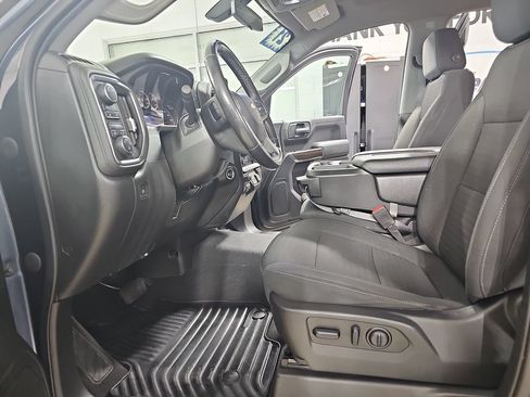 Certified 2021 Chevrolet Silverado 1500 LT w/ Z71 Off-Road Package AWD/4WD image 18