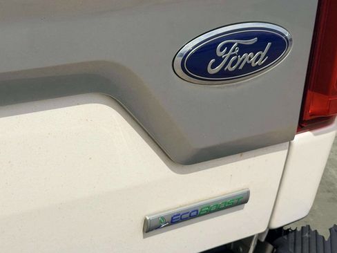 Used 2019 Ford F150 Limited image 6