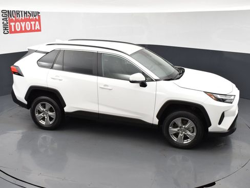 Used 2024 Toyota RAV4 XLE FWD image 20