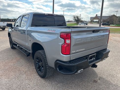 Certified 2023 Chevrolet Silverado 1500 LT Trail Boss w/ Convenience Package II image 3