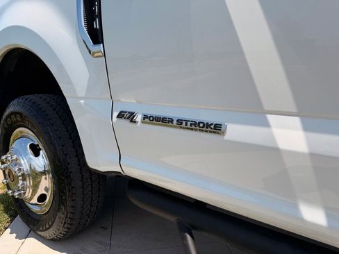 Used 2022 Ford F350 XLT w/ XLT Value Package AWD/4WD image 11