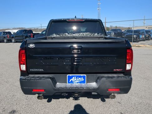 Used 2025 Honda Ridgeline Sport image 4