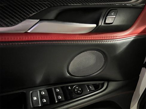 Used 2016 BMW X6 M Base image 24