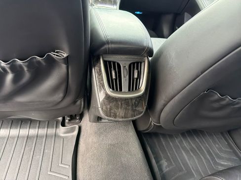 Used 2015 Buick LaCrosse Premium image 28