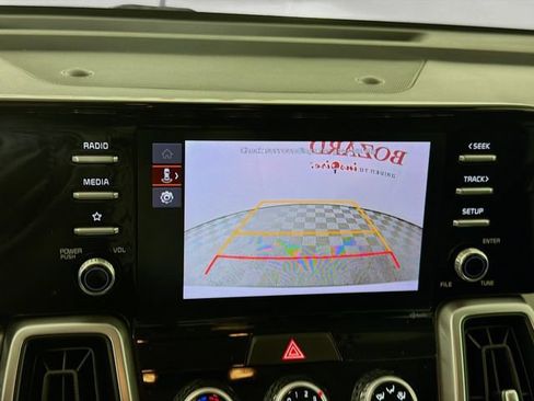 Used 2022 Kia Sorento LX FWD image 16