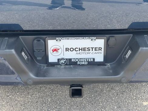 Used 2018 Ford F150 Platinum w/ Equipment Group 701A Luxury image 38