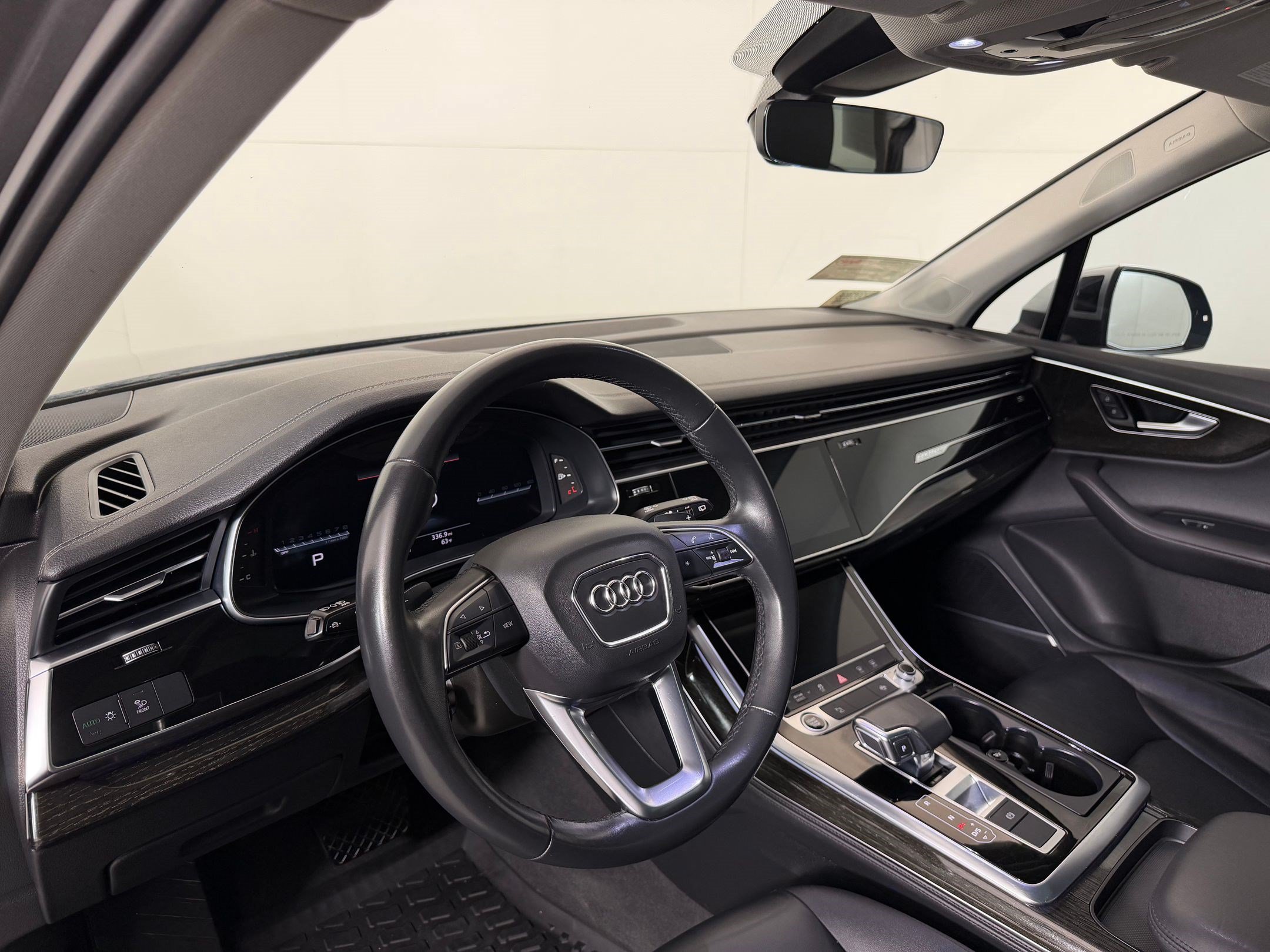 Used 2023 Audi Q7 3.0T Premium Plus AWD/4WD image 4