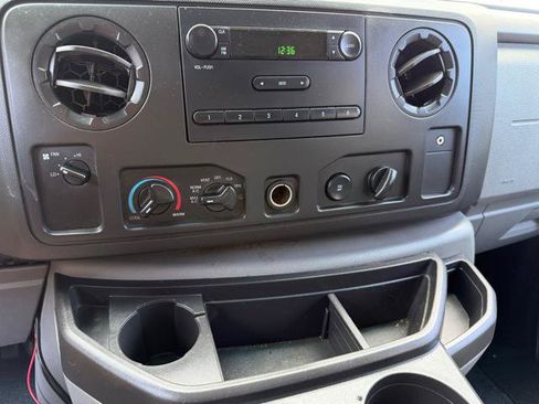 Used 2013 Ford E-250 and Econoline 250 w/ PWR Group RWD image 23