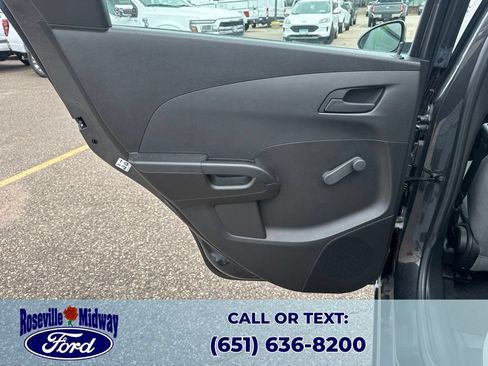 Used 2019 Chevrolet Sonic LT FWD image 27