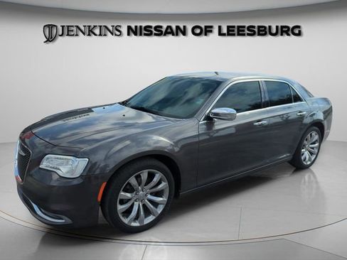 Used 2019 Chrysler 300 Limited image 14