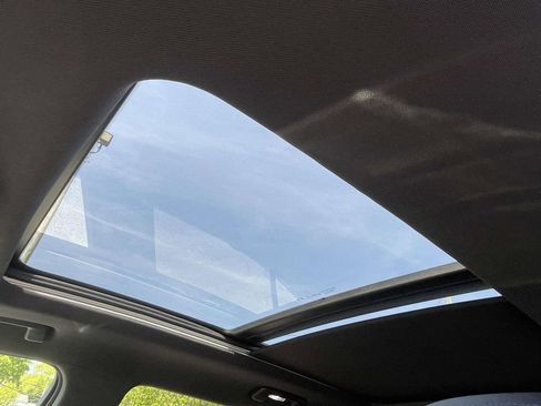 Used 2025 Chevrolet Equinox RS image 19