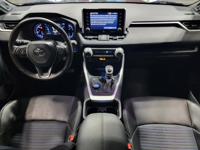 Used 2021 Toyota RAV4 XSE AWD/4WD image 18