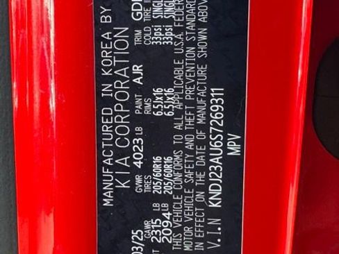 Certified 2025 Kia Soul LX w/ LX Technology Package image 15