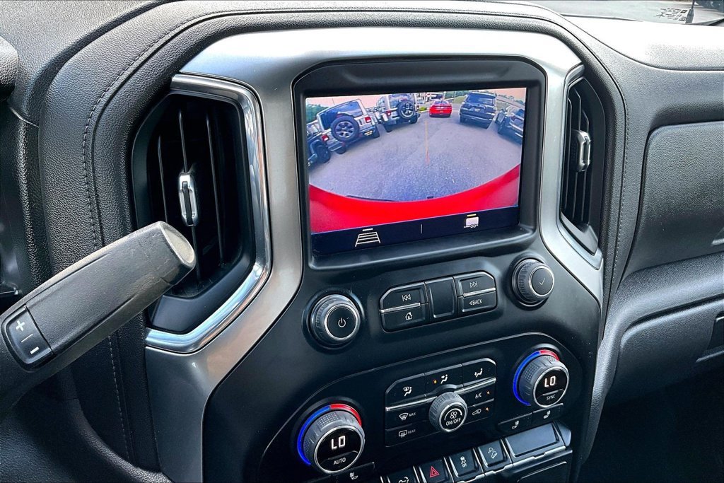 Used 2021 Chevrolet Silverado 1500 LT AWD/4WD image 15