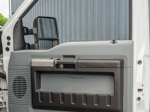 Used 2015 Ford F250 XLT image 39