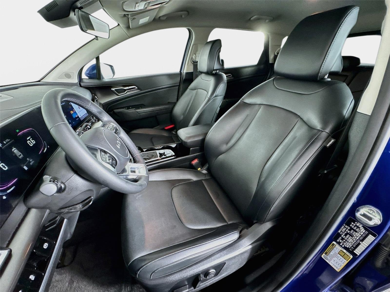 Certified 2024 Kia Sportage EX FWD image 11