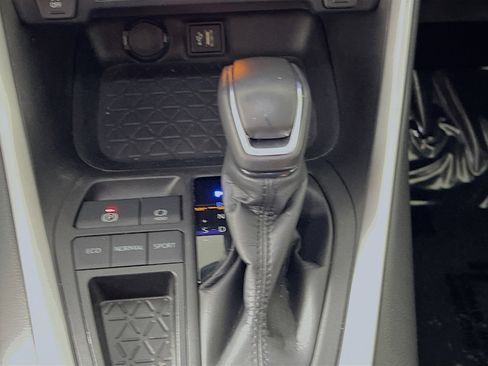 Used 2023 Toyota RAV4 XLE Premium image 24