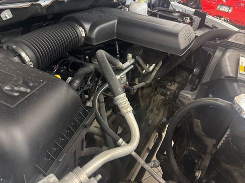 Used 2020 RAM 1500 Classic Warlock AWD/4WD image 35