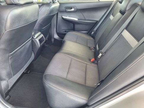 Used 2014 Toyota Camry SE w/ Fleet Convenience Package FWD image 15