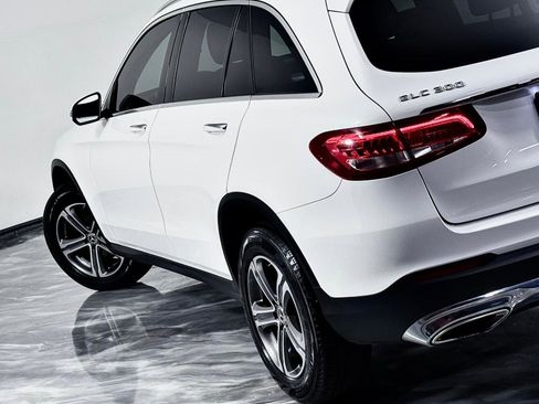 Used 2019 Mercedes-Benz GLC 300 4MATIC w/ Premium Package image 13