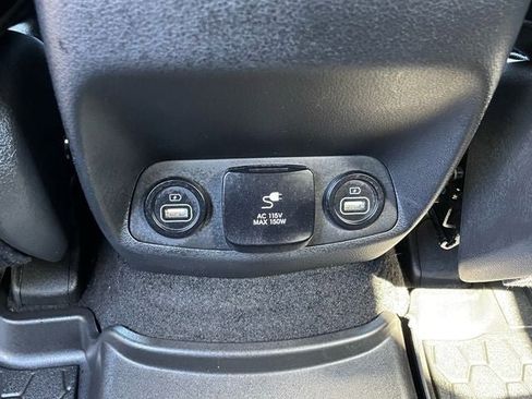 Used 2023 Hyundai Santa Fe Limited image 24