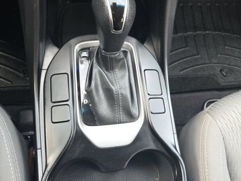 Used 2017 Hyundai Santa Fe SE AWD/4WD image 23