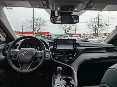 Used 2023 Toyota Camry XSE w/ Cold Weather Package image 9